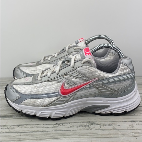 Nike Shoes - NIKE INITIATOR